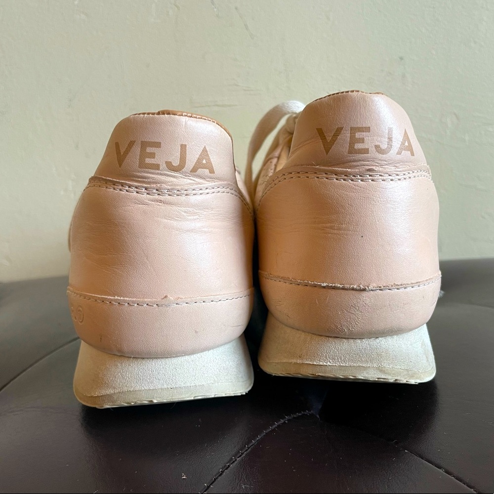 Veja Retro Sneaker W9 Rare Style Dusty Pink